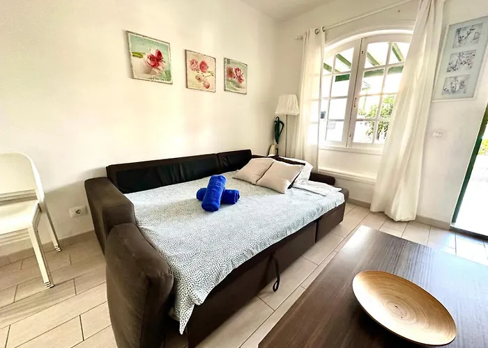 Aloha - And Pool * بويرتو ذيل كارمين