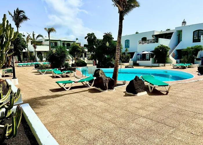 Aloha - And Pool * بويرتو ذيل كارمين