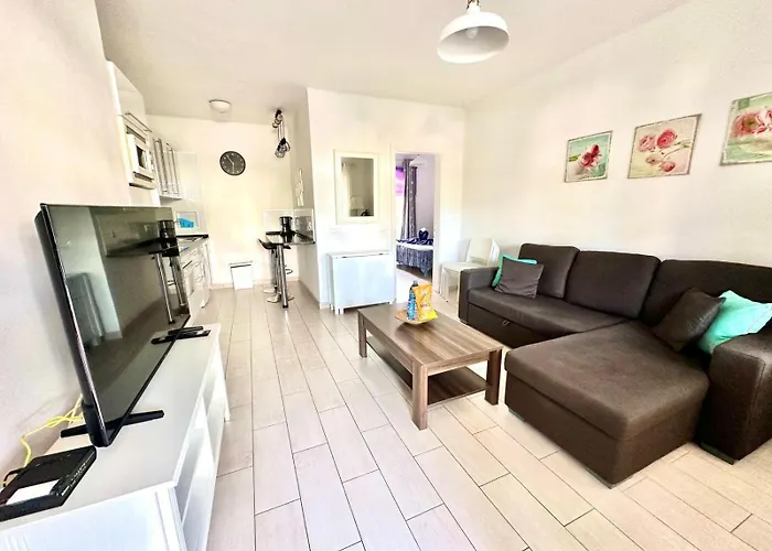 Aloha - And Pool Apartment *